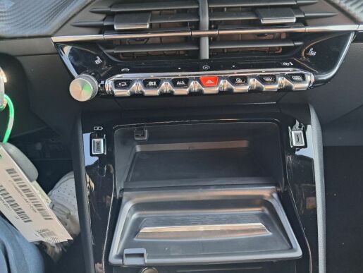 Peugeot 2008 2008 ALLURE PureTech 100 S&amp