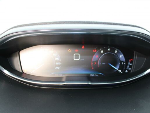 Peugeot 5008 1.2PureTech,ALLURE,DPH,130HP