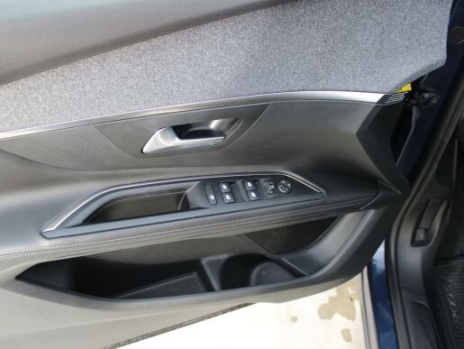 Peugeot 5008 1.2PureTech,ALLURE,DPH,130HP