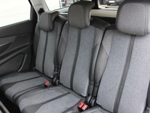 Peugeot 5008 1.2PureTech,ALLURE,DPH,130HP