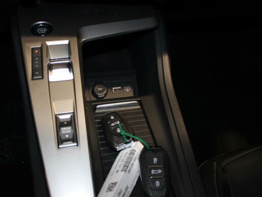 Peugeot 308 SW ALLURE Hybrid 136 e-DCS6
