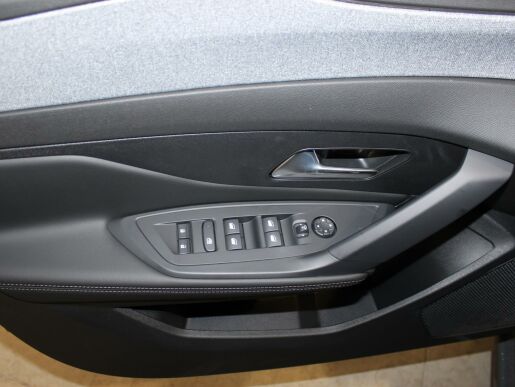 Peugeot 308 SW ALLURE Hybrid 136 e-DCS6