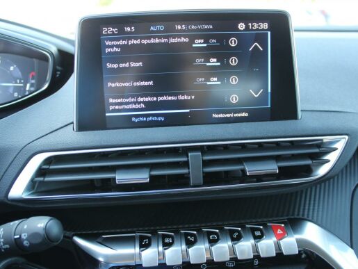 Peugeot 3008 1.5HDi,130HP,1.maj,ČR,DPH