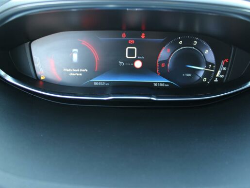 Peugeot 3008 1.5HDi,130HP,1.maj,ČR,DPH