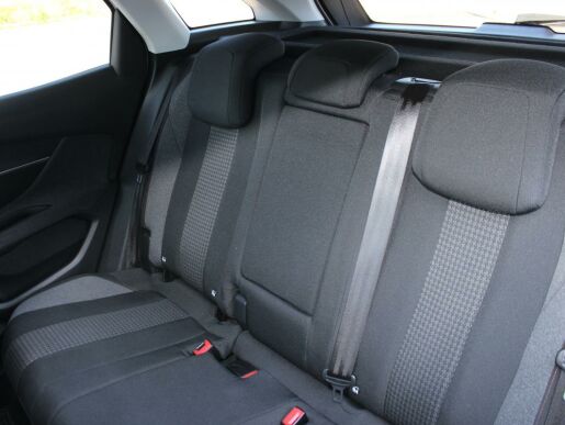 Peugeot 3008 1.5HDi,130HP,1.maj,ČR,DPH