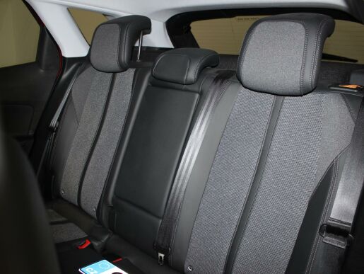 Peugeot 3008 1.2PureTech,130HP,Allure,aut,