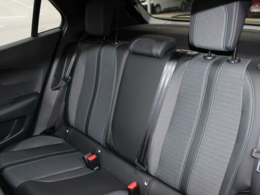 Peugeot 2008 ALLURE PACK 1.2PureTech, 130HP