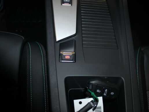 Peugeot 308 SW ALLURE Hybrid 136 e-DCS