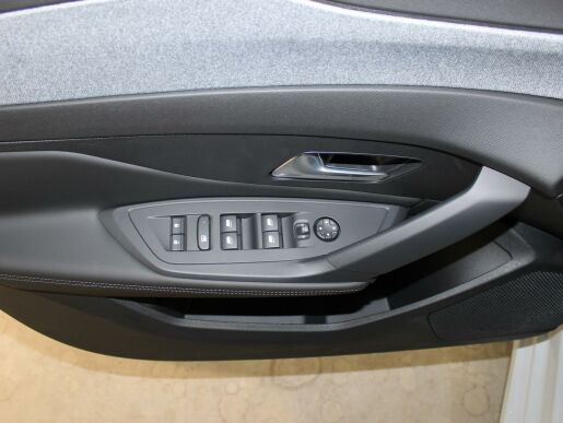 Peugeot 308 SW ALLURE Hybrid 136 e-DCS