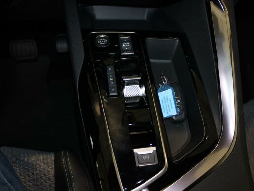 Peugeot 5008 ALLURE PACK BlueHDi 130 EAT8