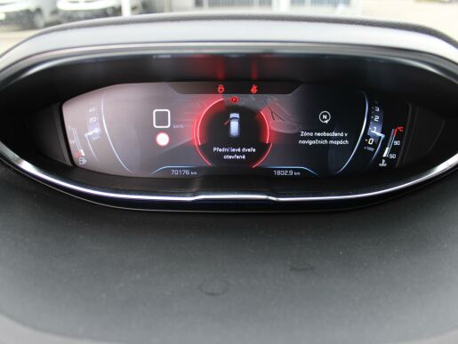 Peugeot 3008 1.5HDi,130HP,Allure,ČR,navi,