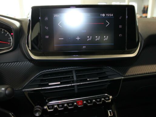 Peugeot 208 1.2PureTech,75HP,ČR,DPH,1.maj