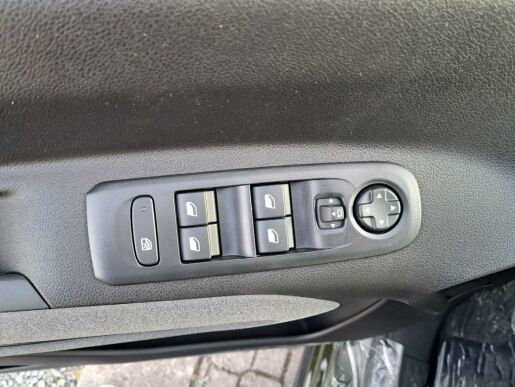 Peugeot Rifter ALLURE BlueHDi 100 S&amp;S MAN