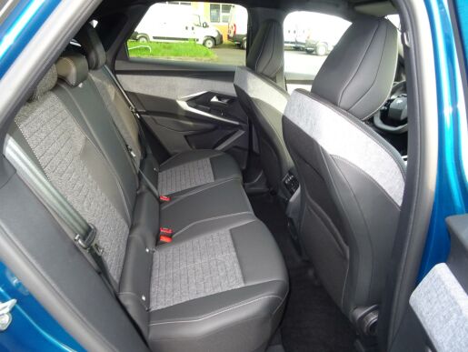 Peugeot 3008 ALLURE Hybrid 136k e-DCS6