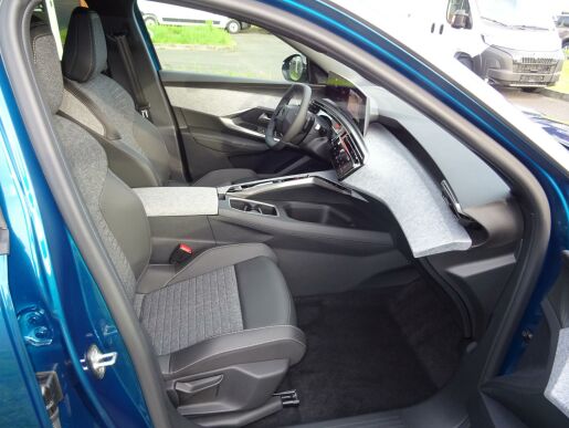 Peugeot 3008 ALLURE Hybrid 136k e-DCS6