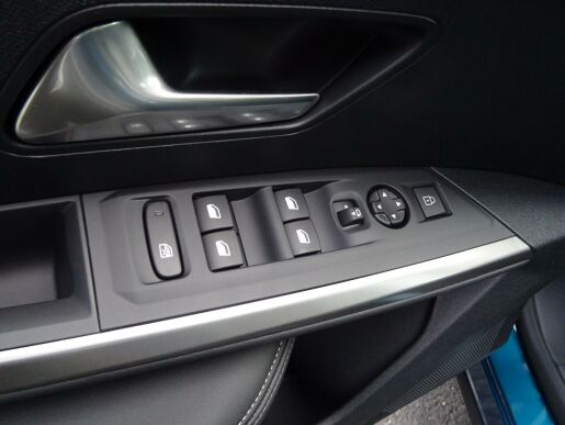Peugeot 3008 ALLURE Hybrid 136k e-DCS6