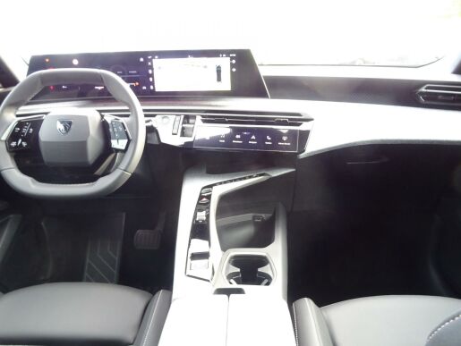 Peugeot 3008 ALLURE Hybrid 136k e-DCS6