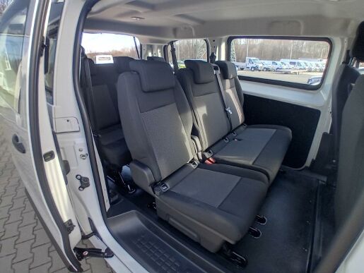 Peugeot Expert Combi L2 2,0 HDi 180 EAT8