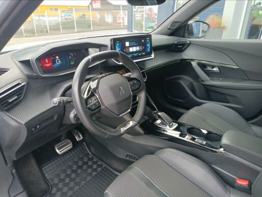 Peugeot 2008 GT Elektromotor 136 k