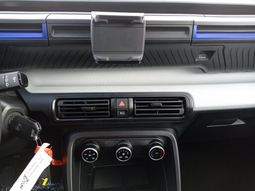 Citroën C3 C3 Nová You 1.2 PT 100k červená Elixir