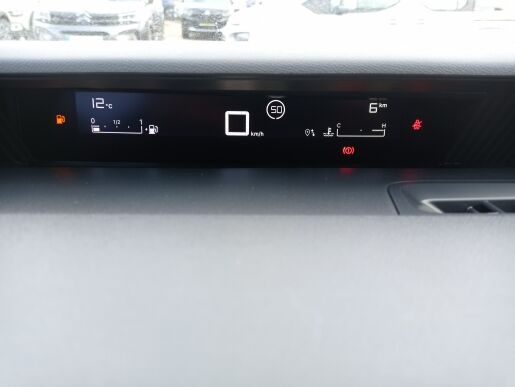 Citroën C3 C3 Nová You 1.2 PT 100k červená Elixir