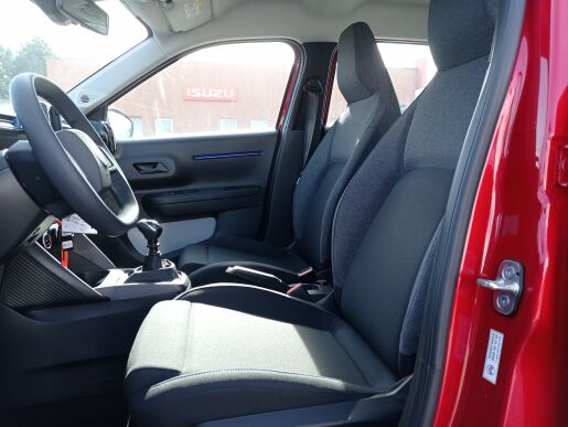 Citroën C3 C3 Nová You 1.2 PT 100k červená Elixir