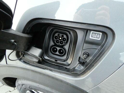 Peugeot 2008 E- ALLURE 115kW / bat. 54kWh