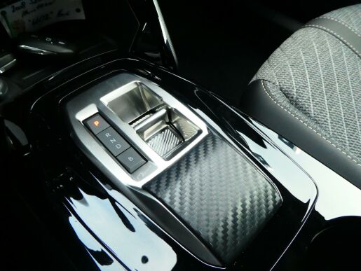 Peugeot 2008 E- ALLURE 115kW / bat. 54kWh