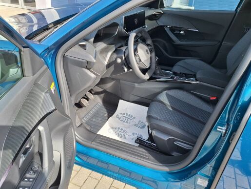 Peugeot 2008 ALLURE PureTech 100  MAN6