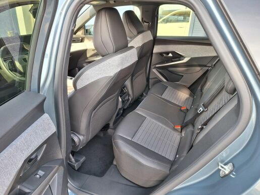 Peugeot 3008 ALLURE Hybrid 136 e-DCS6