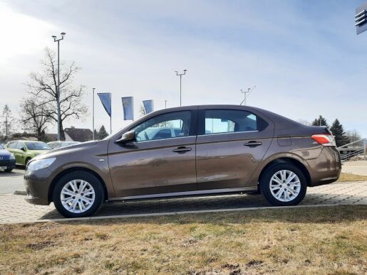 Peugeot 301 ALLURE 1.2 PT 82k M5 1.MAJ