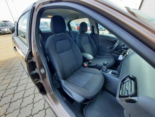 Peugeot 301 ALLURE 1.2 PT 82k M5 1.MAJ