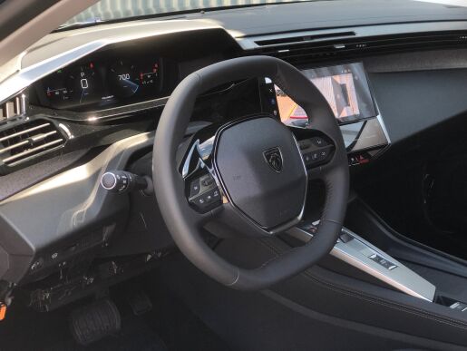 Peugeot 308 SW ALLURE Hybrid 136 e-DCS6 - 0339