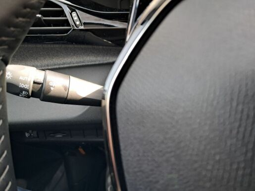 Peugeot 308 308 SW ALLURE Hybrid 136 e-DCS