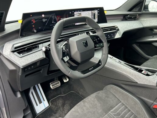 Peugeot 5008 GT Hybrid 136 e-DCS6