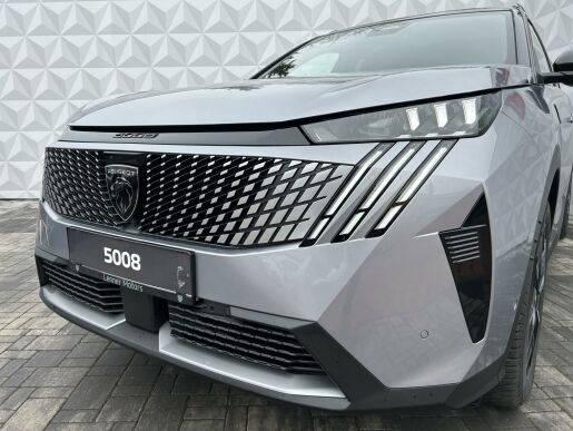 Peugeot 5008 GT Hybrid 136 e-DCS6