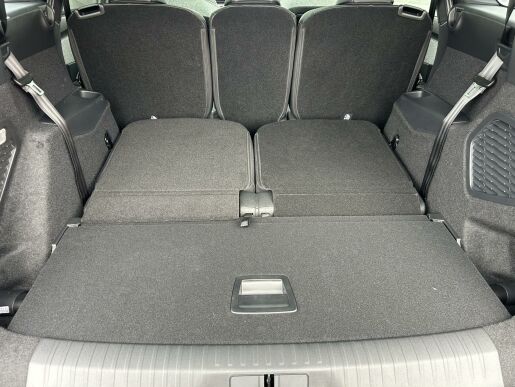 Peugeot 5008 GT Hybrid 136 e-DCS6
