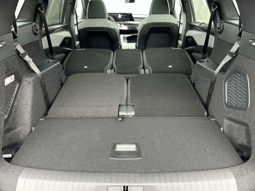 Peugeot 5008 GT Hybrid 136 e-DCS6