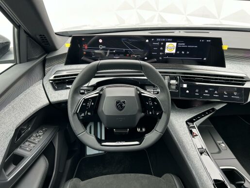 Peugeot 5008 GT Hybrid 136 e-DCS6