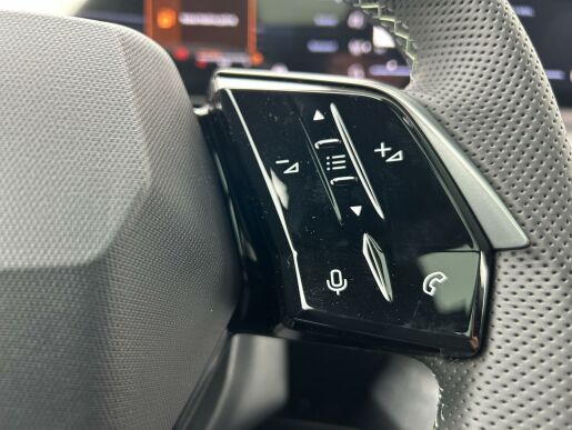 Peugeot 5008 GT Hybrid 136 e-DCS6