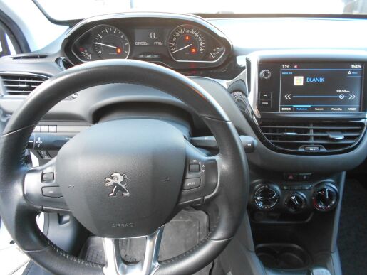 Peugeot 208 Active 1,2 82k ČR