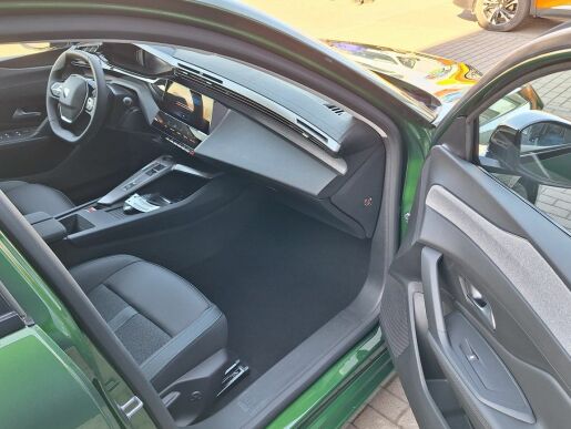 Peugeot 308 ALLURE PureTech 130  EAT8