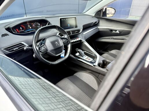 Peugeot 3008 ACTIVE, 130k, Automat, Výhřev sedadel