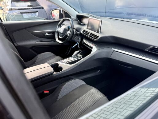 Peugeot 3008 ACTIVE, 130k, Automat, Výhřev sedadel