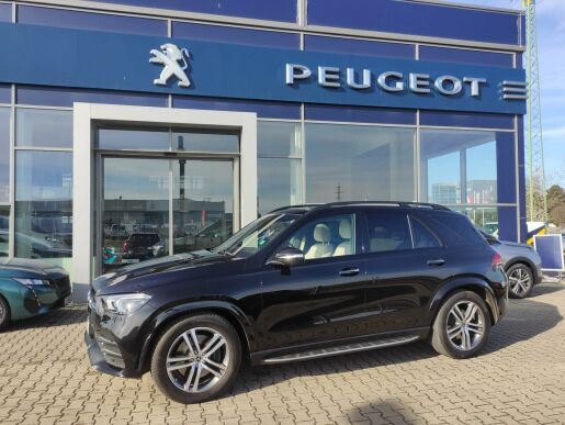 Mercedes-Benz GLE AMG 400 D 4 MATIC  330k 7 MÍST