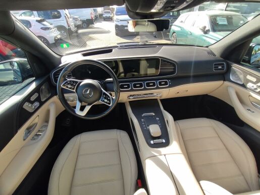 Mercedes-Benz GLE AMG 400 D 4 MATIC  330k 7 MÍST