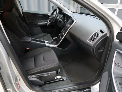 Volvo XC60 2,0 D4 Drive-E AUT