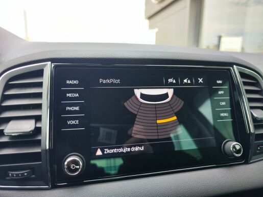 Škoda Karoq 1.5 TSI/110kW Ambition PlusDSG