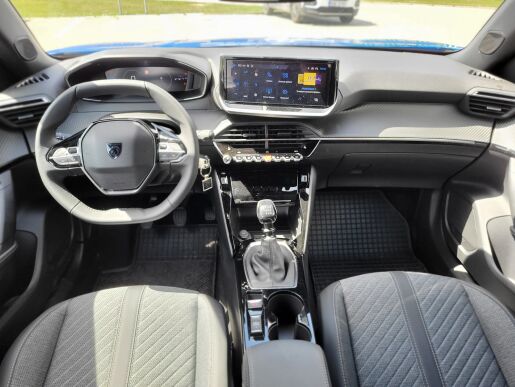 Peugeot 2008 ALLURE PureTech 100 MAN6 - 6433 