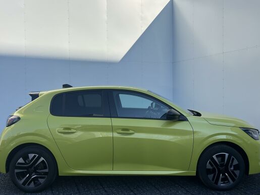 Peugeot 208 ALLURE Elektromotor 100 kW/136